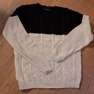 Forever 21 Women's Sweater-Size M-Black Off White-Cable Knit-Color Block